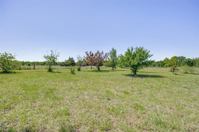 744 County Road 4910, Trenton TX 75490 - Photo 33