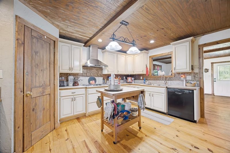 744 County Road 4910, Trenton TX 75490 - Photo 11