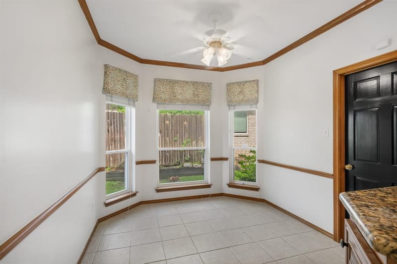 3317 Tiverton Court, Arlington TX 76001 - Photo 12