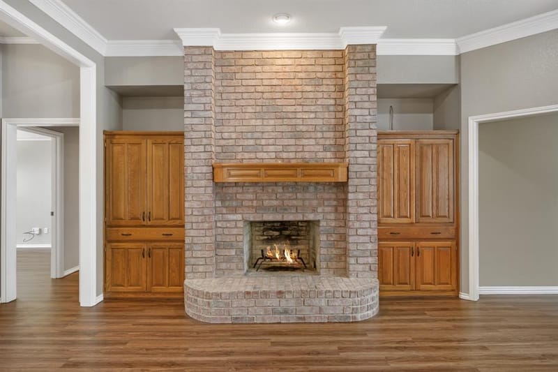 3317 Tiverton Court, Arlington TX 76001 - Photo 7