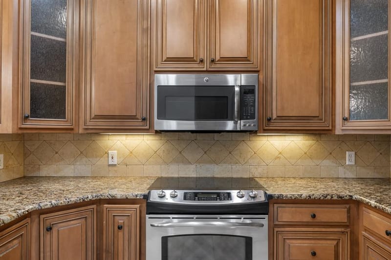 3317 Tiverton Court, Arlington TX 76001 - Photo 11