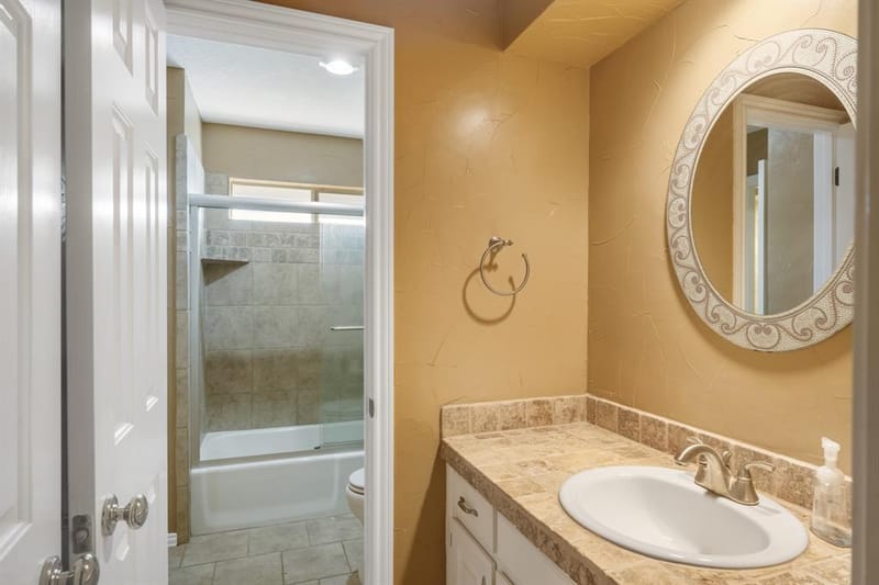 3317 Tiverton Court, Arlington TX 76001 - Photo 19