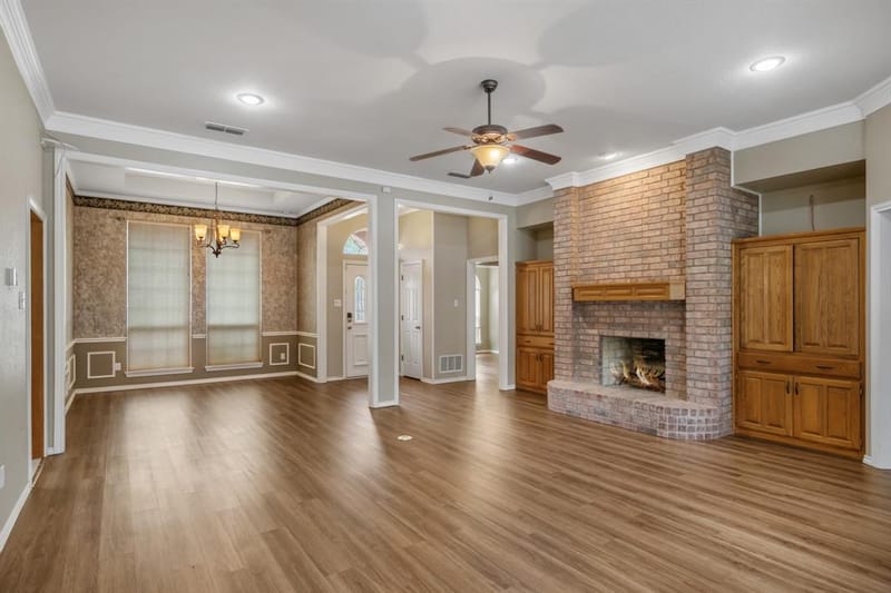 3317 Tiverton Court, Arlington TX 76001 - Photo 8
