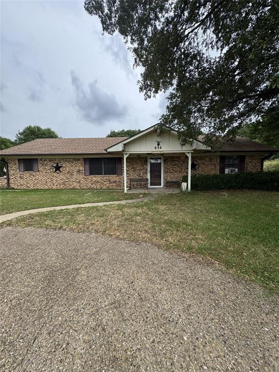 636 E Kempner Street, Mabank TX 75147 - Photo 2