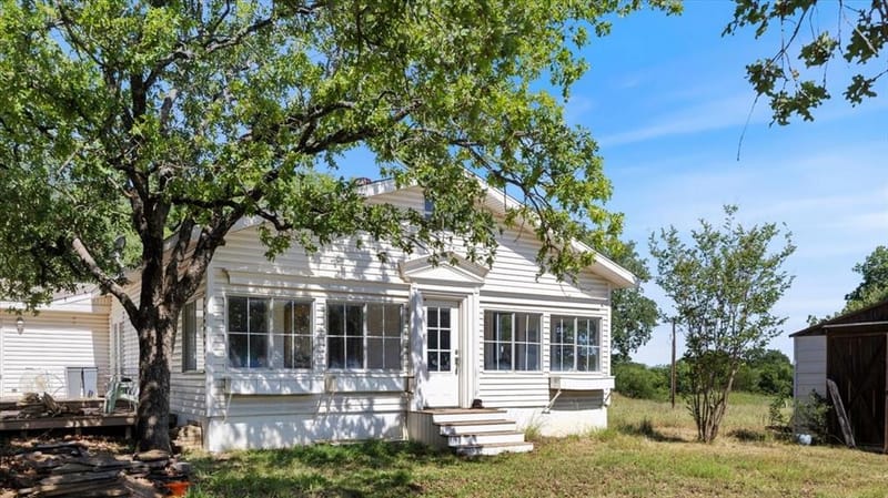 12152 County Road 156, Bluff Dale TX 76433 - Photo 2