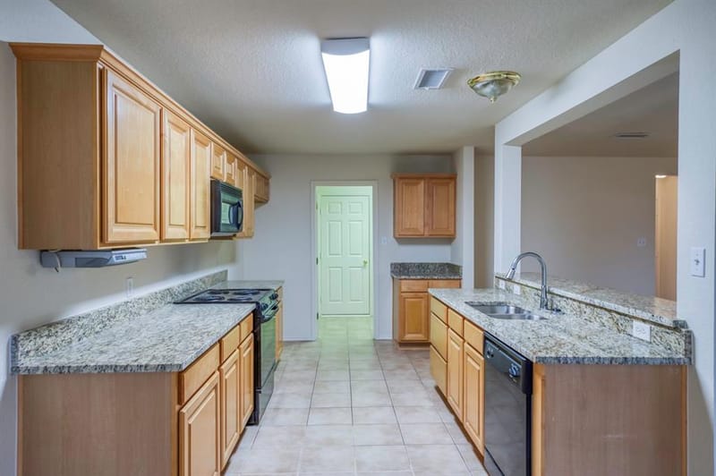 320 Shane Lane, Burleson TX 76028 - Photo 6