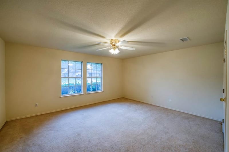 320 Shane Lane, Burleson TX 76028 - Photo 10