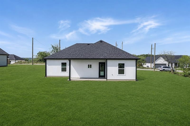 120 Brookview Drive, Bridgeport TX 76426 - Photo 23