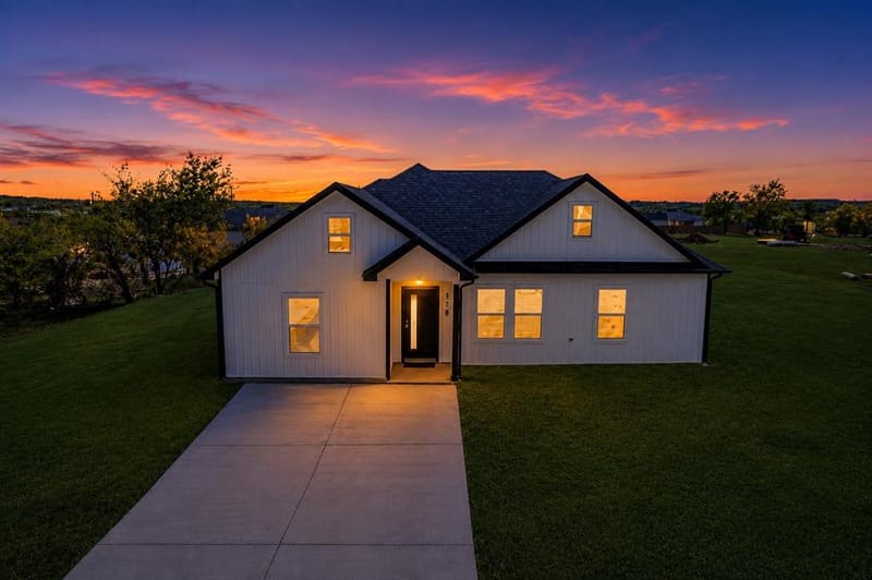 120 Brookview Drive, Bridgeport TX 76426