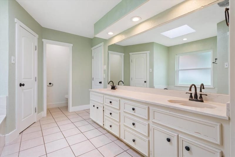 10025 Forest View Drive, Woodway TX 76712 - Photo 23