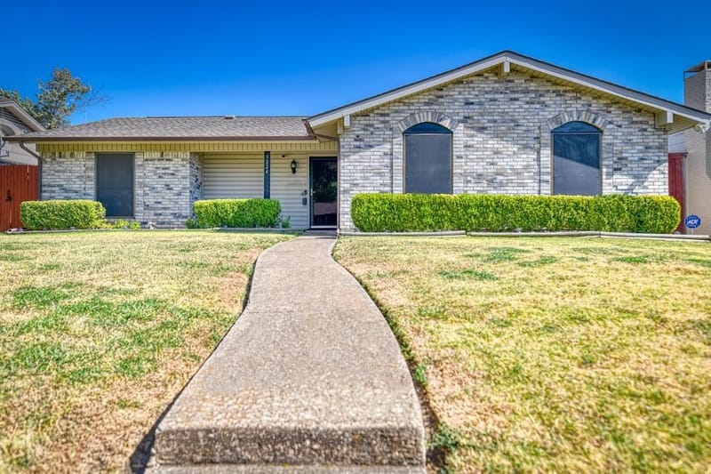 3224 Rockne Lane, Mesquite TX 75150 - Photo 2