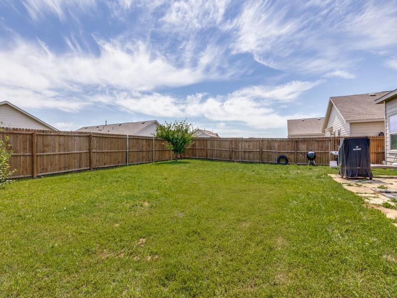 409 Falling Star Drive, Fort Worth TX 76052 - Photo 12