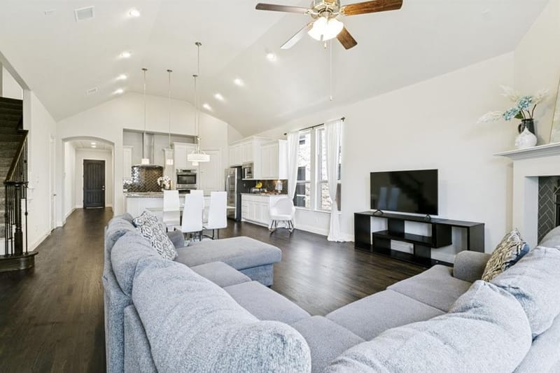 7906 Gulfstream Lane, Irving TX 75063 - Photo 17