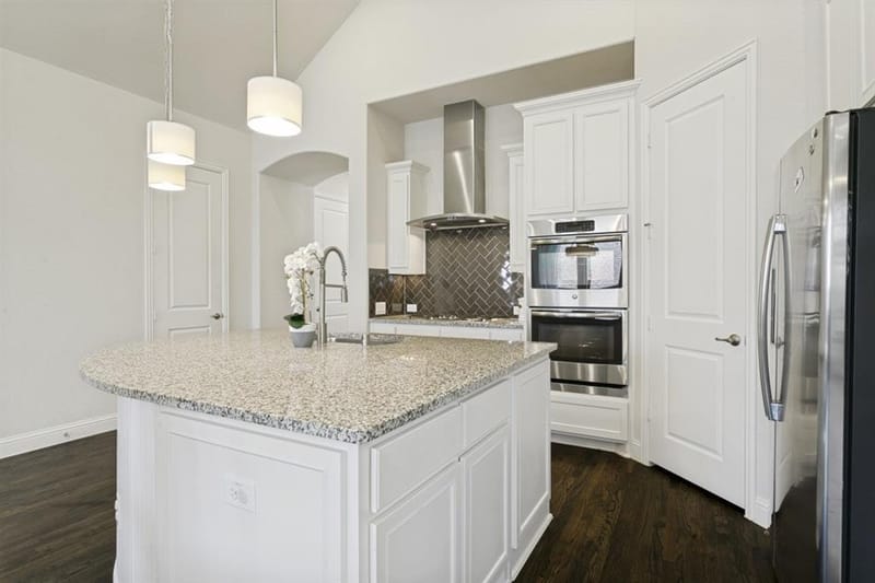 7906 Gulfstream Lane, Irving TX 75063 - Photo 9