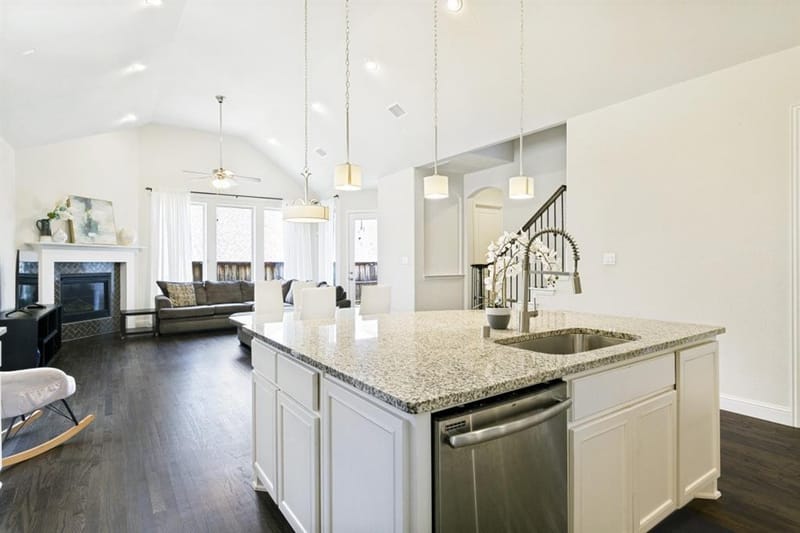7906 Gulfstream Lane, Irving TX 75063 - Photo 10