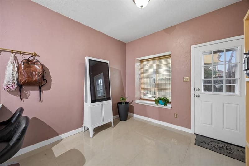 1407 Ranchview Court, Carrollton TX 75007 - Photo 12