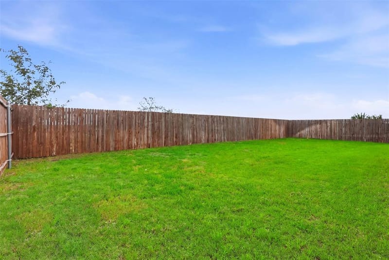512 Dunster Lane, Saginaw TX 76131 - Photo 27