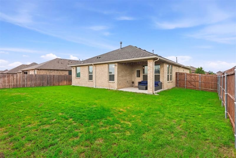 512 Dunster Lane, Saginaw TX 76131 - Photo 25