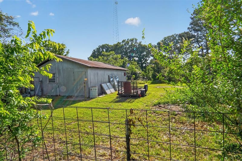 615 W North Street, Blossom TX 75416 - Photo 30