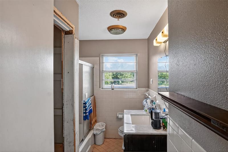 615 W North Street, Blossom TX 75416 - Photo 11