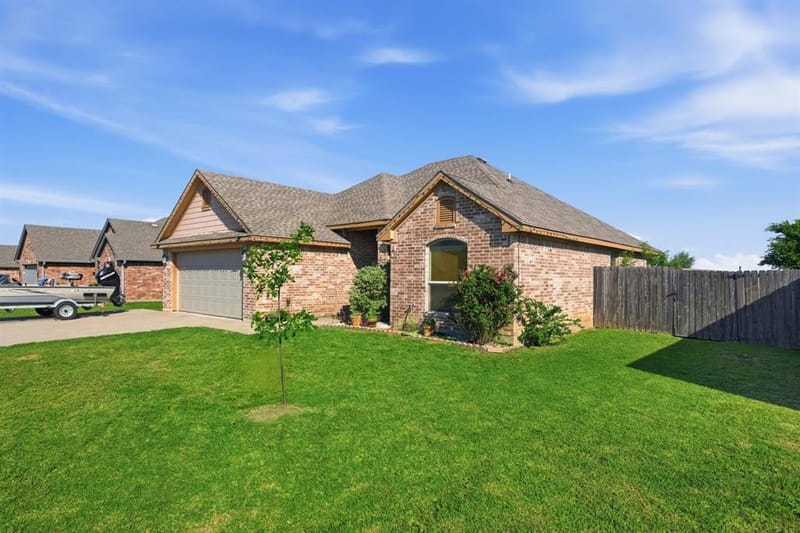 121 Joyce Street, Whitney TX 76692 - Photo 2