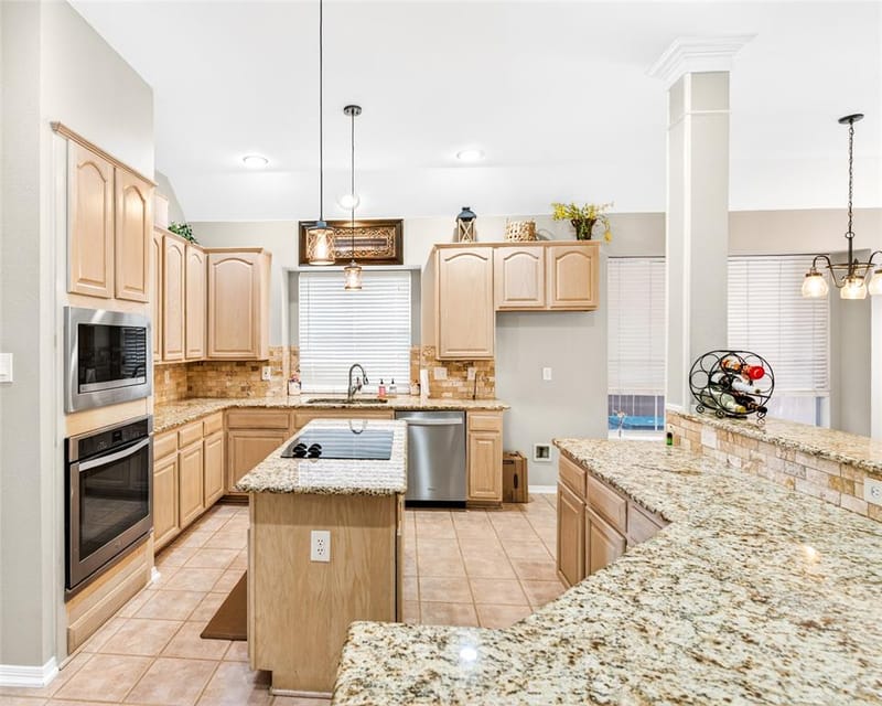 6005 Pin Oak Drive, McKinney TX 75072 - Photo 7