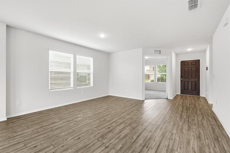 16036 Crews Avenue, Haslet TX 76052 - Photo 6