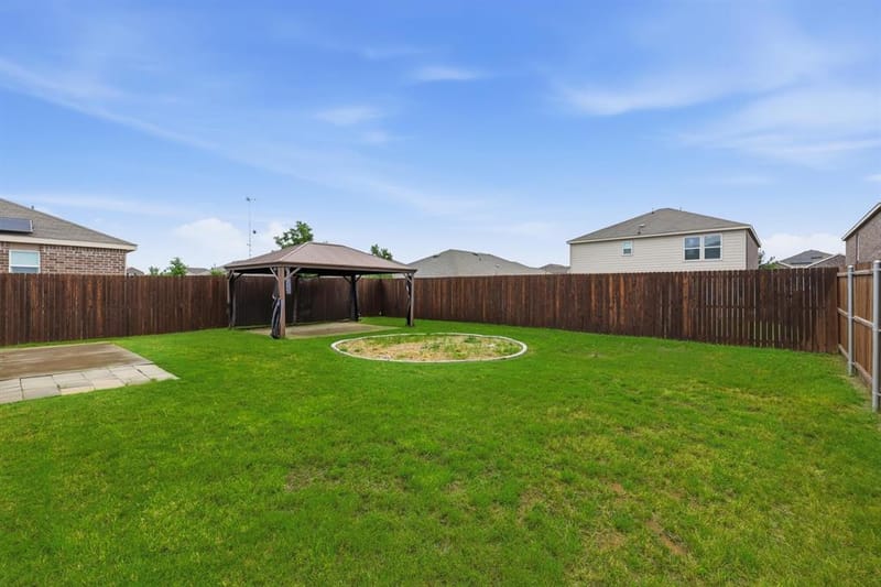 16036 Crews Avenue, Haslet TX 76052 - Photo 32