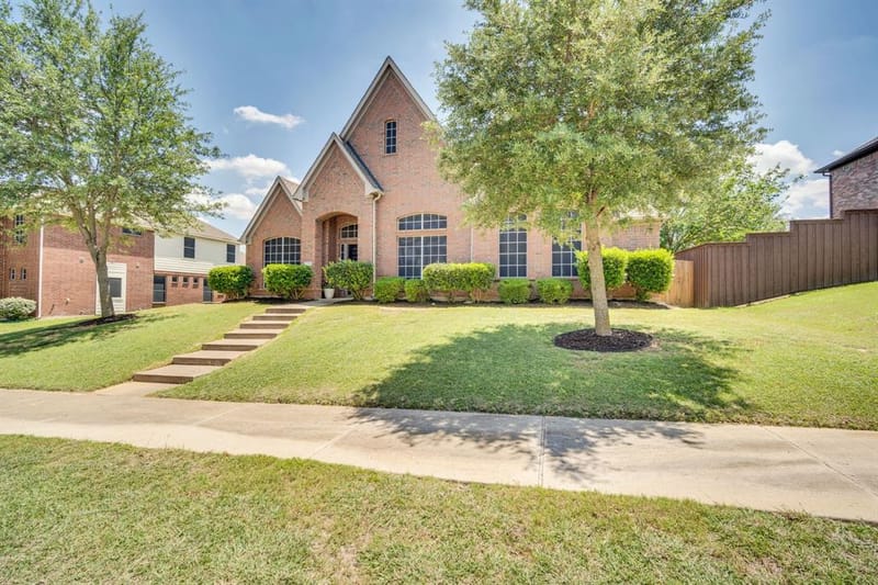 900 Ginger Trail, DeSoto TX 75115 - Photo 2