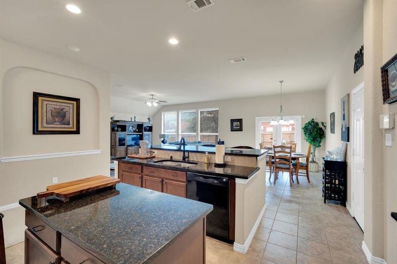 900 Ginger Trail, DeSoto TX 75115 - Photo 12