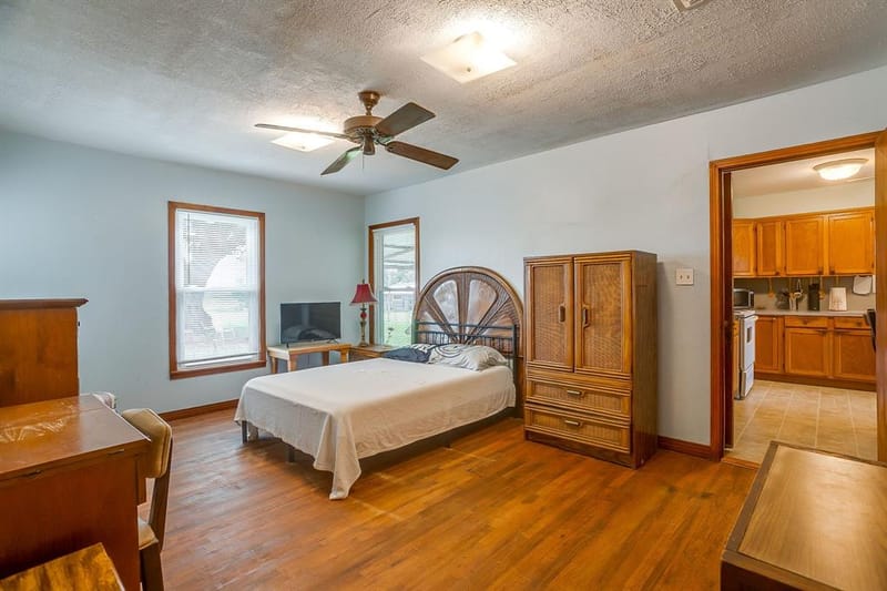 300 S Caddo Street, Lipan TX 76462 - Photo 26