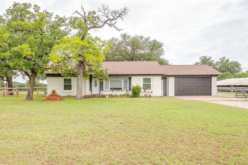 300 S Caddo Street, Lipan TX 76462 - Photo 7