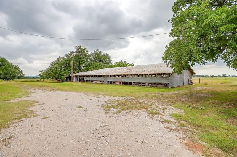 300 S Caddo Street, Lipan TX 76462 - Photo 28