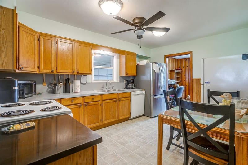 300 S Caddo Street, Lipan TX 76462 - Photo 11