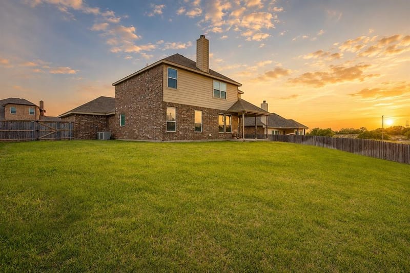 1537 Silverstone Drive, Weatherford TX 76087 - Photo 2