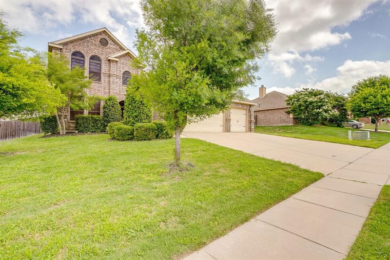 1537 Silverstone Drive, Weatherford TX 76087 - Photo 4