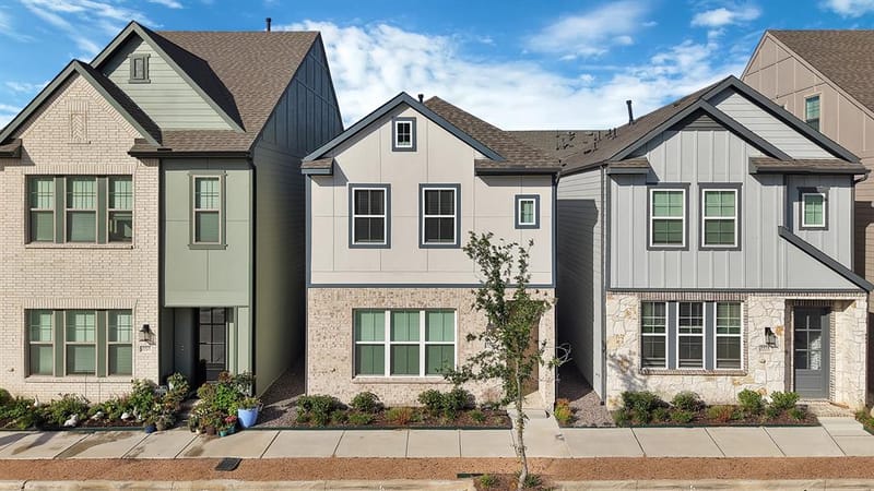 4420 Henderson Avenue, North Richland Hills TX 76180
