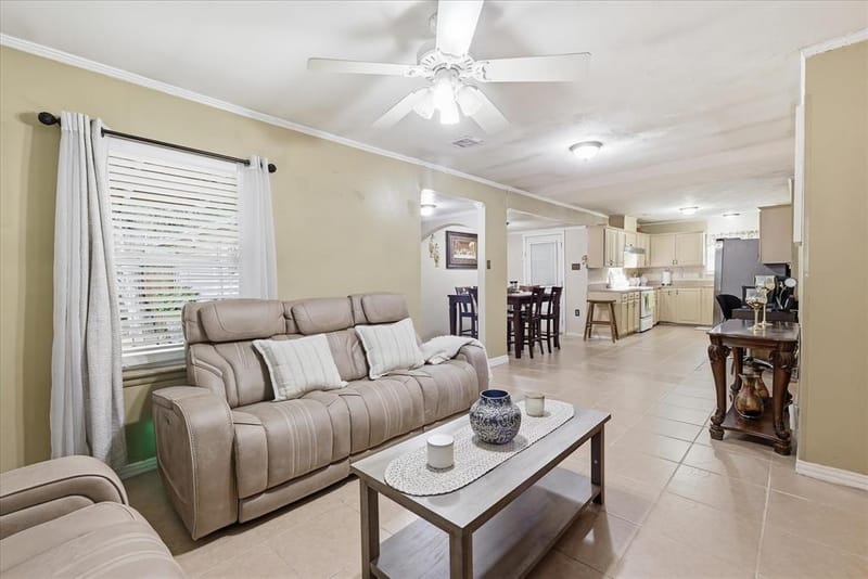 2800 Brockbank Drive, Irving TX 75062 - Photo 7