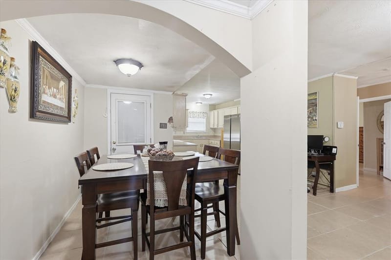 2800 Brockbank Drive, Irving TX 75062 - Photo 10