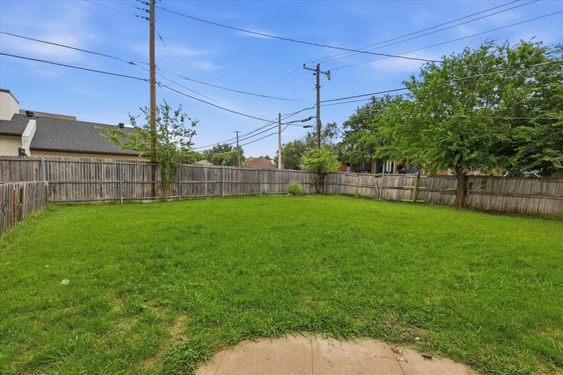 2800 Brockbank Drive, Irving TX 75062 - Photo 35