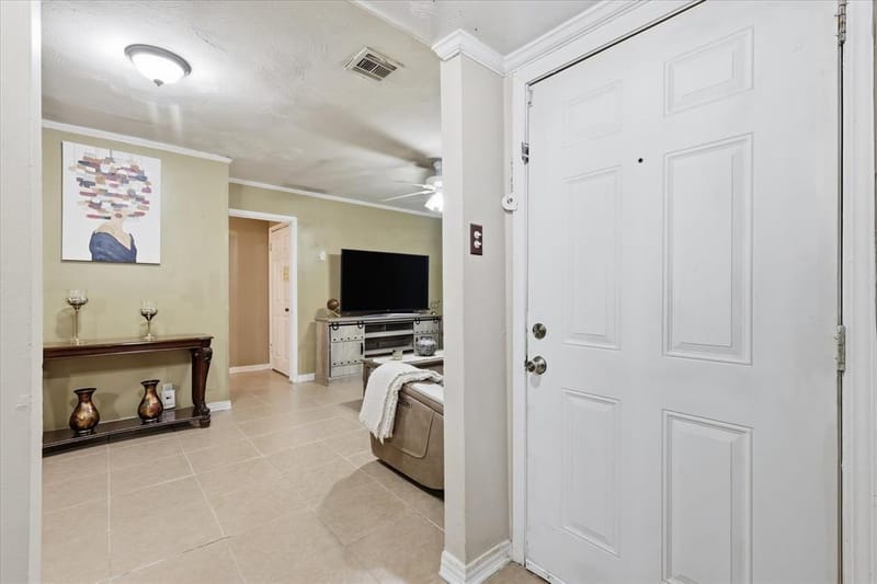 2800 Brockbank Drive, Irving TX 75062 - Photo 4