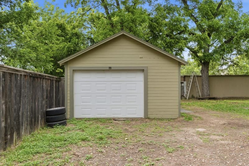 525 S Austin Street, De Leon TX 76444 - Photo 6