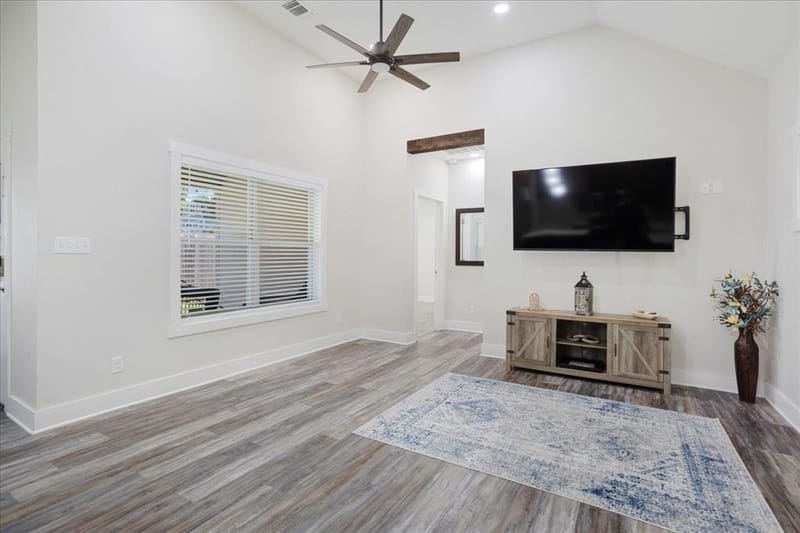 1226 W Elm Street, Denison TX 75020 - Photo 7