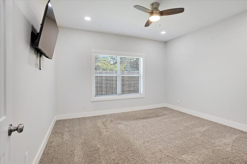1226 W Elm Street, Denison TX 75020 - Photo 18