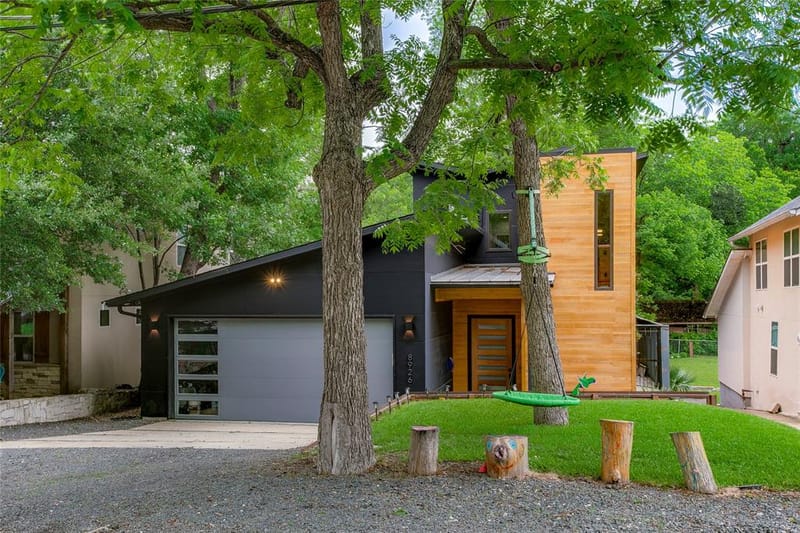 8926 Groveland Drive, Dallas TX 75218