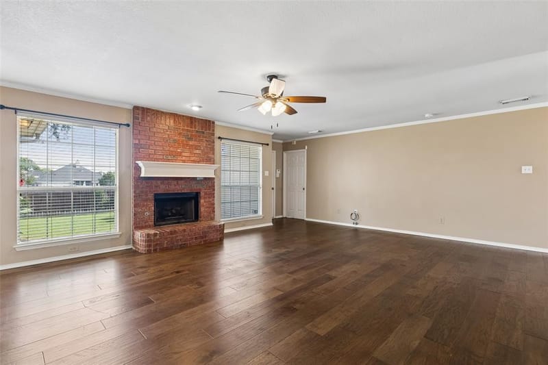 1549 Waterford Drive, Lewisville TX 75077 - Photo 2