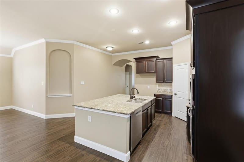 8601 Gracewood Drive, McKinney TX 75070 - Photo 6