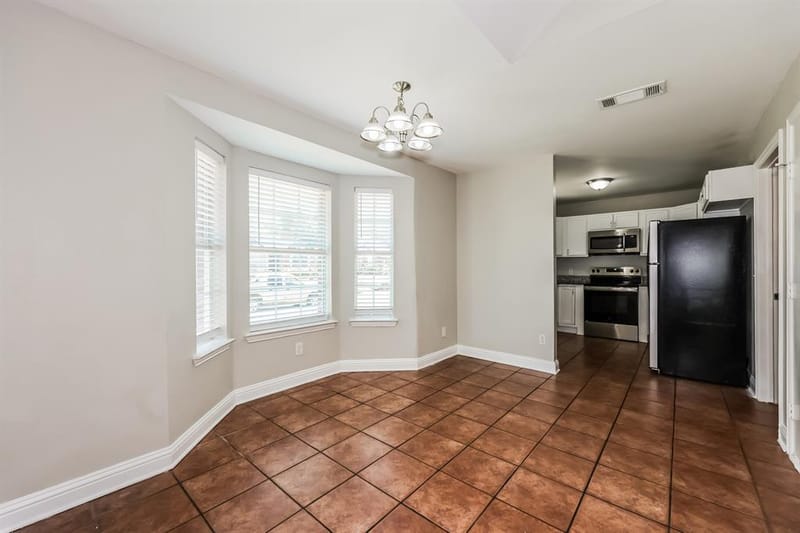 10522 Woodleaf Drive, Dallas TX 75227 - Photo 7