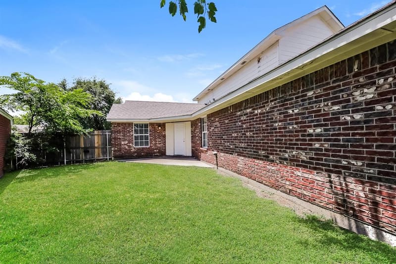 10522 Woodleaf Drive, Dallas TX 75227 - Photo 19