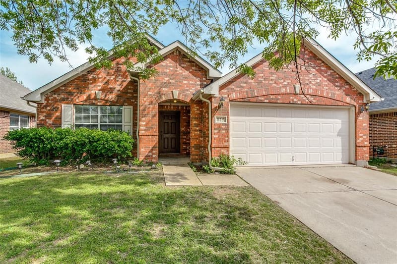 815 Creekside Drive, Little Elm TX 75068